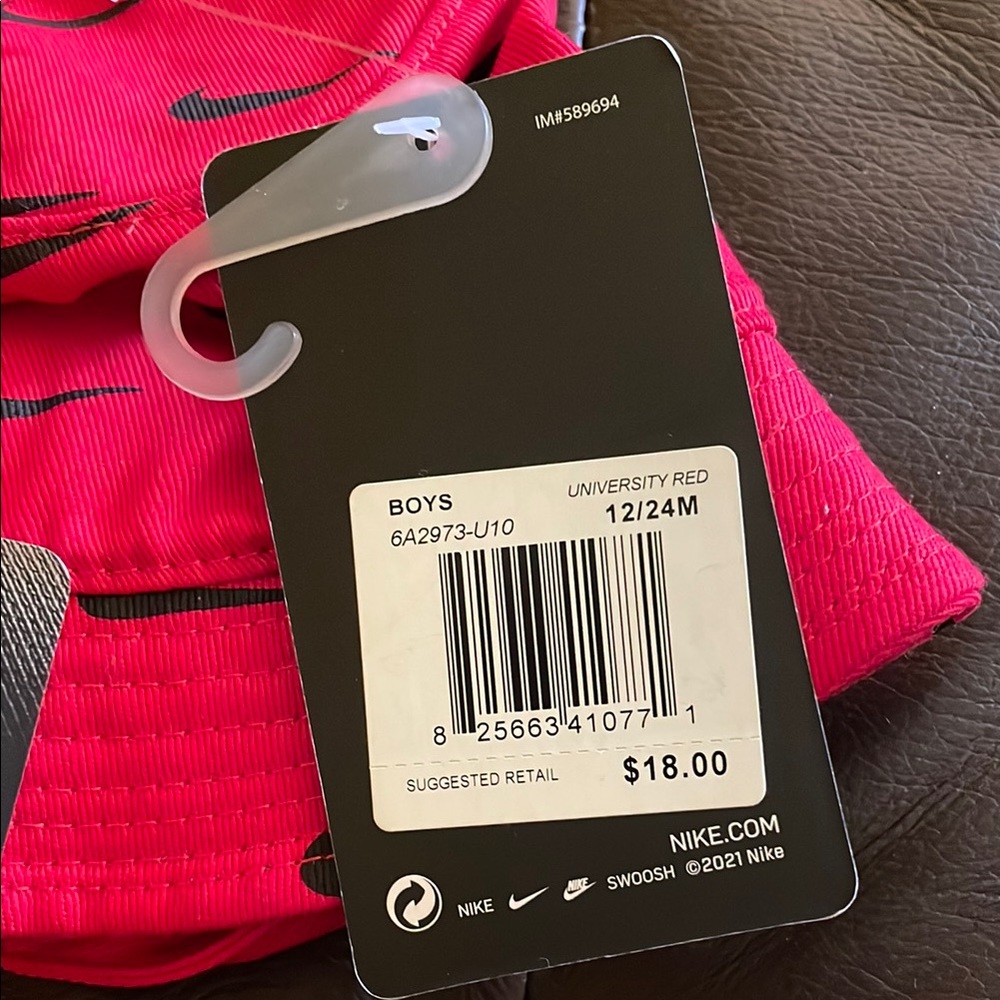 NWT Nike Red and Black Infant Bucket Hat with Chin Strap - Picture 4 of 7